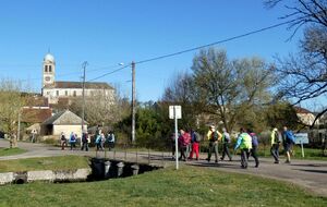 Traversée de la Linotte à Dampierre.