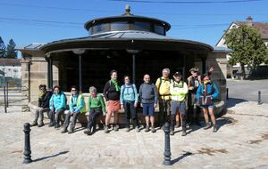 Photo. devant le Lavoir de Bouhans.