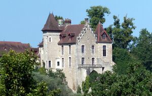 Vue sur le Château de Thoraise.